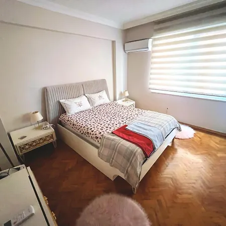 A Spacious Flat In Old Town Area Apartment Antalya