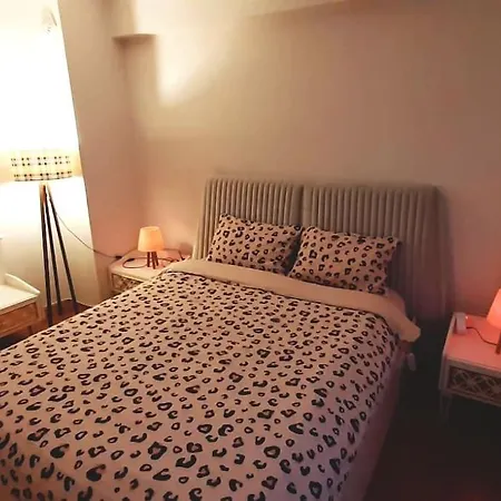 Apartman A Spacious Flat In Old Town Area